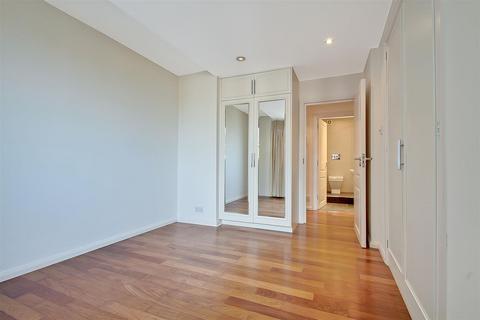 2 bedroom flat to rent, Buttermere Court, Boundary Road, St Johns Wood, London, NW8