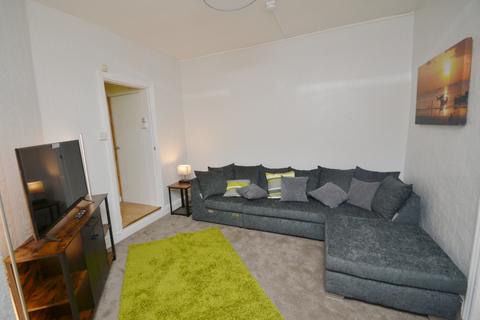 2 bedroom flat to rent, Langford Road, Manchester M20