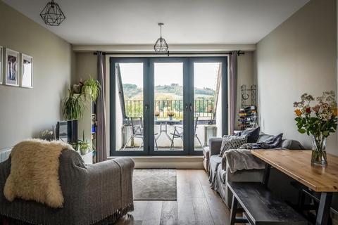 2 bedroom apartment for sale, HIGH STREET, DORKING, RH4