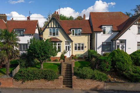 3 bedroom detached house for sale, Garrison Lane, Felixstowe IP11