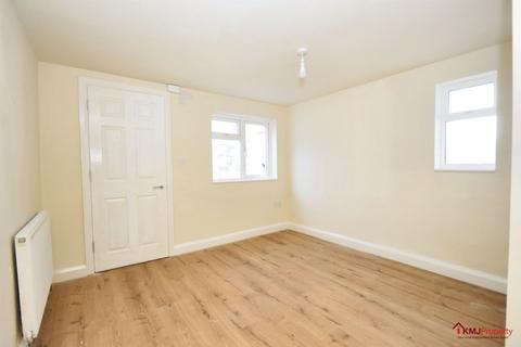 2 bedroom flat for sale, Farningham Road, Crowborough, TN6 2JP