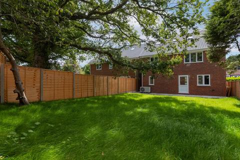 4 bedroom detached house for sale, Primula Road, Bordon GU35