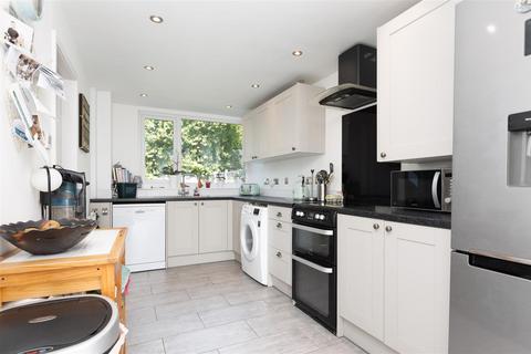 3 bedroom end of terrace house for sale, Wyatt Close, Ickleford, Hitchin SG5 3XY