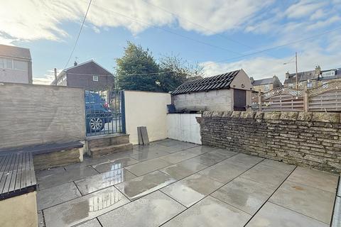 18 Mount Terrace, Bradford, BD2 2JE