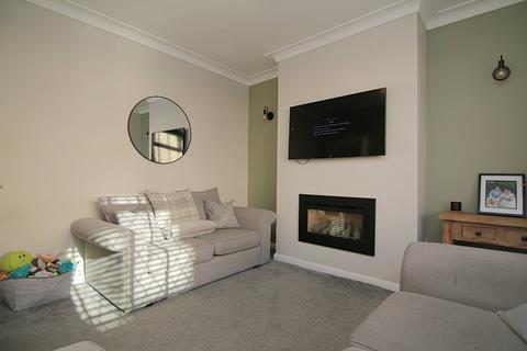 18 Mount Terrace, Bradford, BD2 2JE