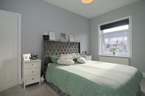 18 Mount Terrace, Bradford, BD2 2JE