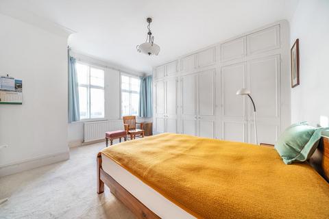 94 Hamlet Gardens, London, W6 0SX