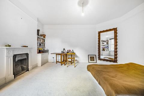 94 Hamlet Gardens, London, W6 0SX