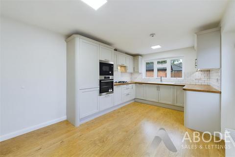 31 Sycamore Close, Uttoxeter, ST14 7NN