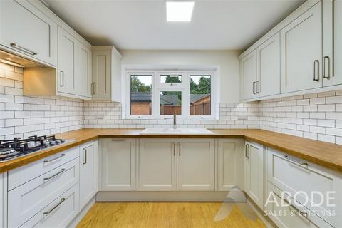 31 Sycamore Close, Uttoxeter, ST14 7NN