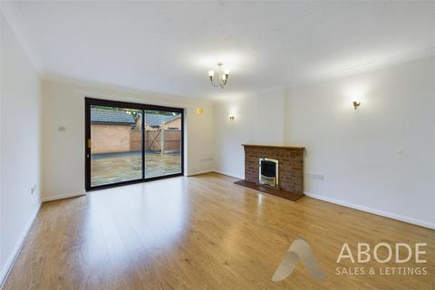 31 Sycamore Close, Uttoxeter, ST14 7NN