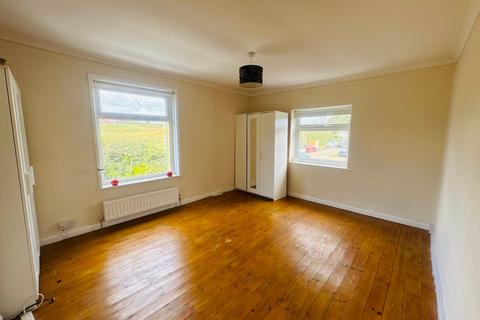 2 bedroom end of terrace house to rent, Oswald Terrace, County Durham SR8