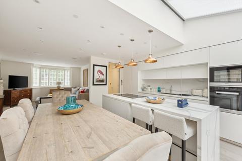 3 bedroom end of terrace house to rent, Burnsall Street, London, SW3