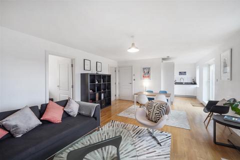 2 bedroom apartment for sale, Justice Apartments, London E1