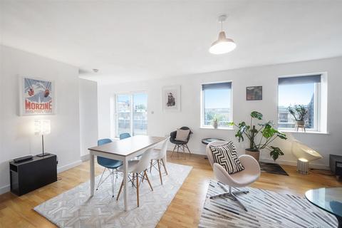 2 bedroom apartment for sale, Justice Apartments, London E1