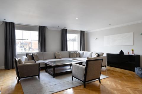 3 bedroom apartment to rent, Charles Street, London, W1J 5