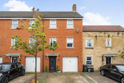 3 bedroom townhouse for sale, Haydon End,  Swindon,  Wiltshire,  SN25