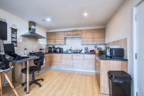 2 bedroom flat for sale, Waterside Way, Wakefield WF1