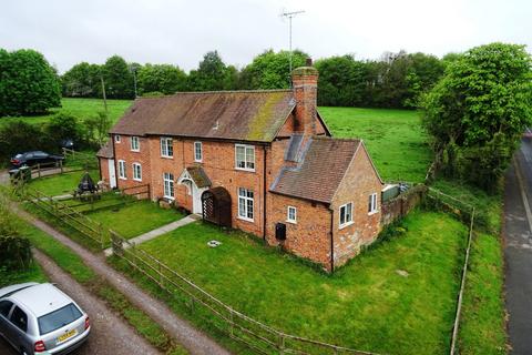 2 bedroom semi-detached house to rent, Fidlers Lane, Newbury RG20