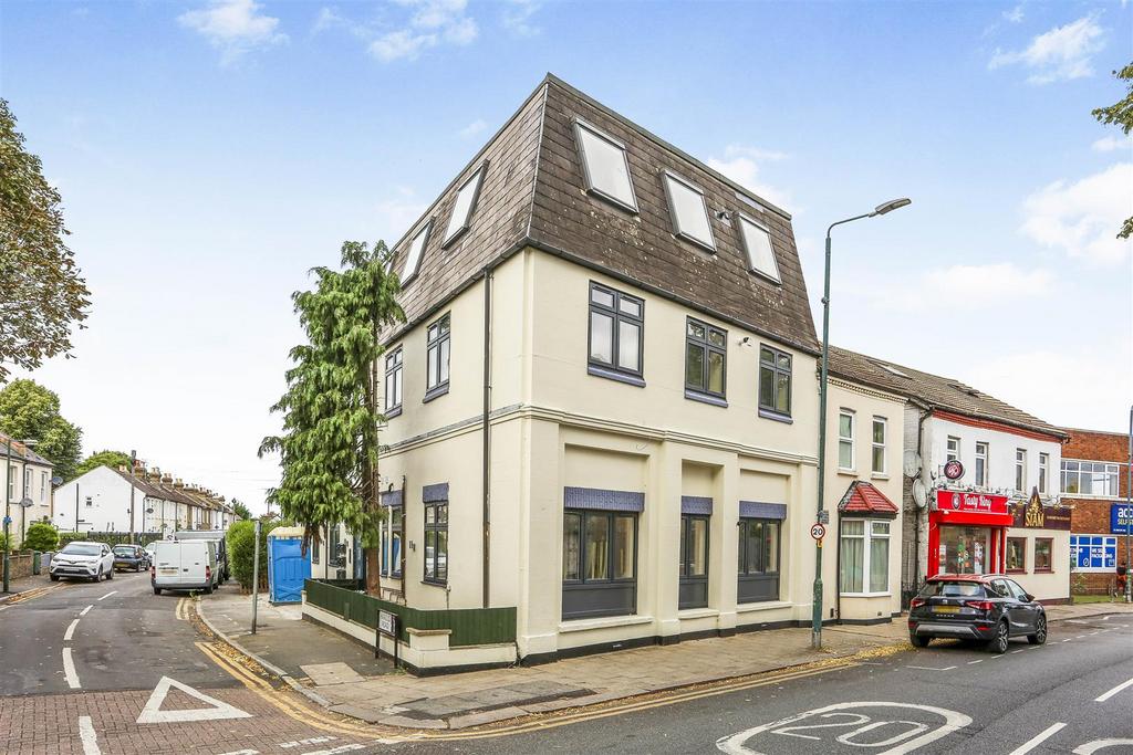 Westmead Road, Sutton SM1 2 bed apartment - £1,500 pcm (£346 pw)