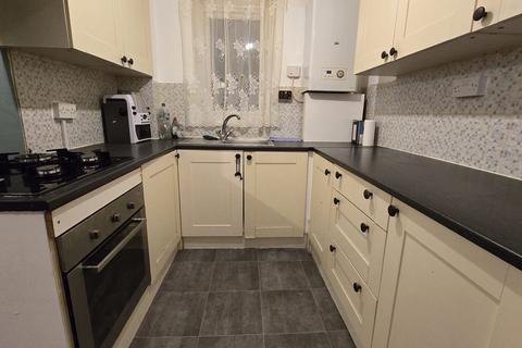 2 bedroom terraced house to rent, Stonebridge Road, London, N155PF