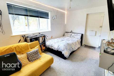 Studio for sale, Warren View, Leicester