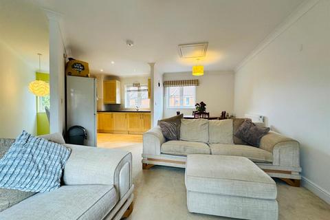 1 bedroom flat for sale, Massey Road, Tiverton EX16