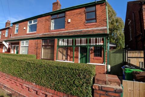 4 bedroom property to rent, Barnsfold Ave, Manchester M14