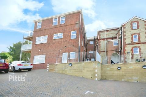 2 bedroom flat to rent, Queens Road Shanklin PO37