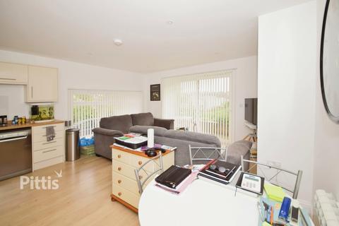 2 bedroom flat to rent, Queens Road Shanklin PO37