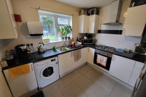 3 bedroom semi-detached house for sale, Luton LU4