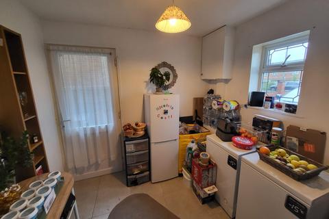 3 bedroom semi-detached house for sale, Luton LU4