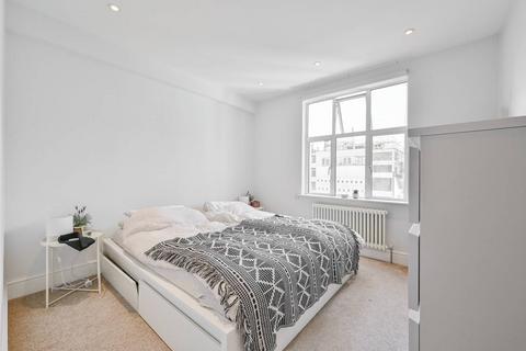 2 bedroom flat to rent, Hallam Street, Mayfair, London, W1W