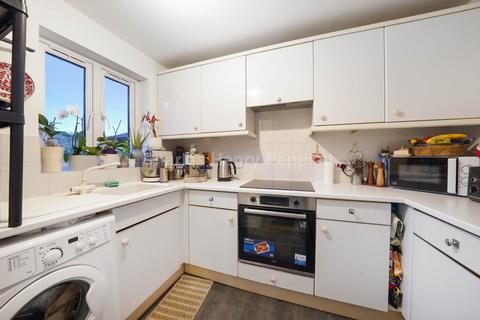 1 bedroom apartment to rent, Swynford Gardens, Hendon, NW4