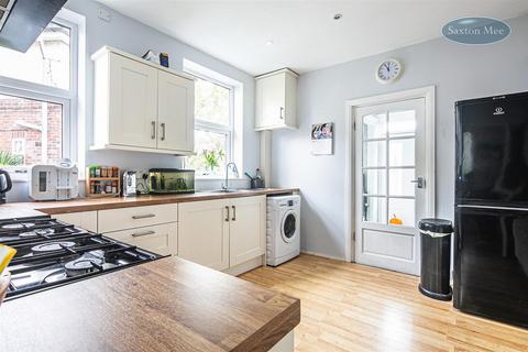 19 Cox Place, Sheffield, S6 4SZ