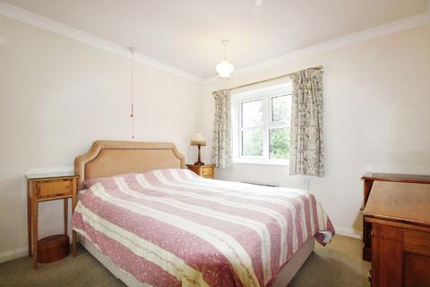 1 bedroom apartment for sale, River Park, Castle Court River Park, SN8