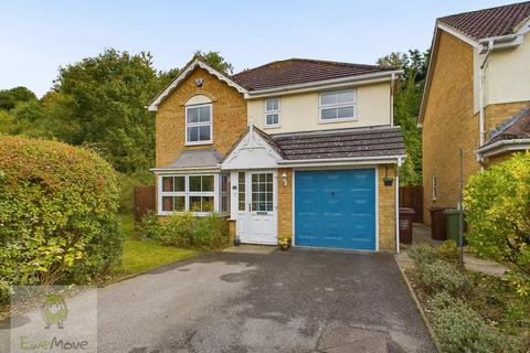 4 bedroom detached house for sale, Harriet Drive, Rochester ME1 1DY