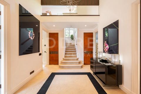 5 bedroom detached house for sale, West Heath Close, London, NW3