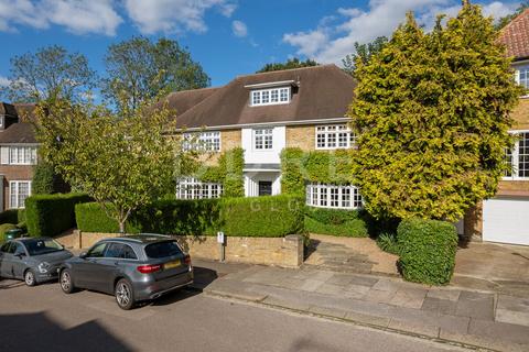 5 bedroom detached house for sale, West Heath Close, London, NW3