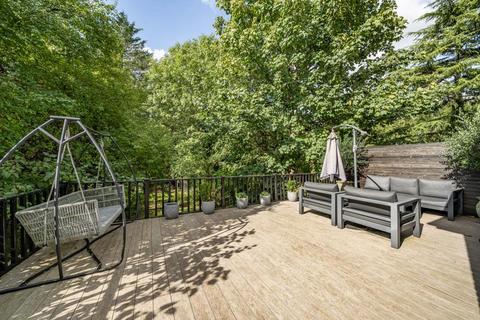 7 bedroom semi-detached house for sale, Claremont Park,  Finchley,  N3