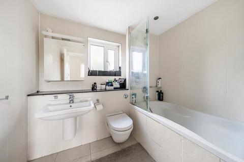 7 bedroom semi-detached house for sale, Claremont Park,  Finchley,  N3