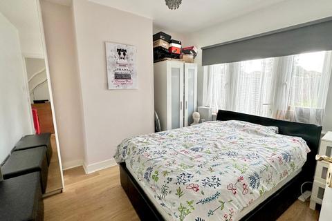 3 bedroom terraced house for sale, Carmelite Road, Harrow HA3