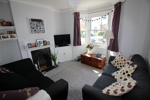 2 bedroom end of terrace house for sale, Longfellow Road, Worcester Park KT4