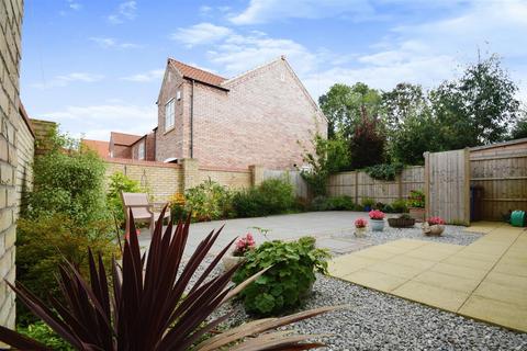 4 bedroom detached house for sale, Westfields Drive, Beverley