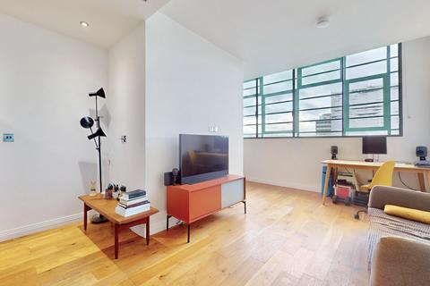 Studio for sale, Western Avenue, Perivale, Greenford, UB6