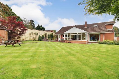 3 bedroom detached bungalow for sale, Cliff Top Lane, Hessle