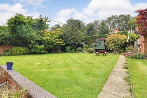 3 bedroom detached bungalow for sale, Cliff Top Lane, Hessle