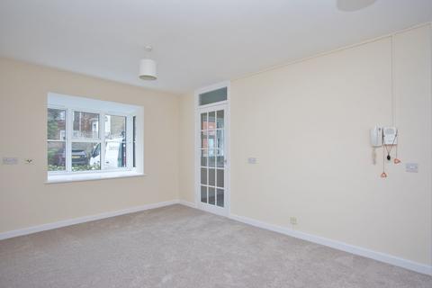 1 bedroom ground floor flat for sale, Queen Street, Deal, CT14