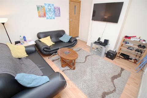 5 bedroom house to rent, Burley Lodge Terrace, Hyde Park, Leeds