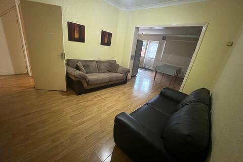 4 bedroom house to rent, Hounslow TW3